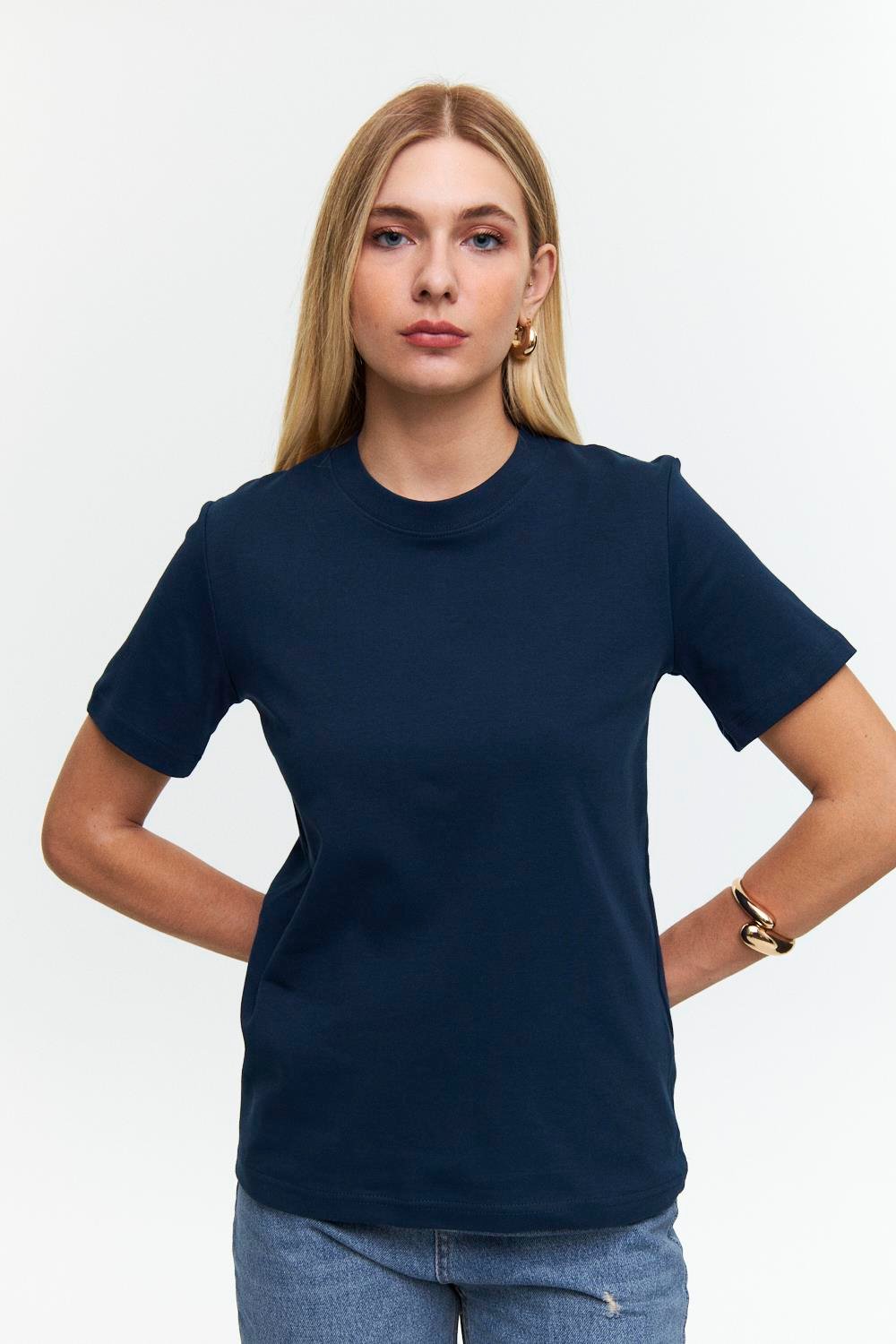 Marineblauwe tijdloze essentiële T-shirt met ronde hals